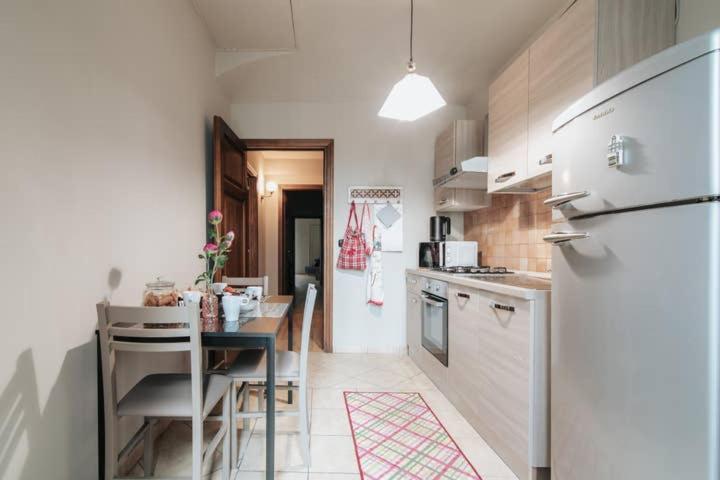 Flores Home Барі Екстер'єр фото